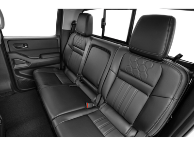 2025 Nissan Frontier SL