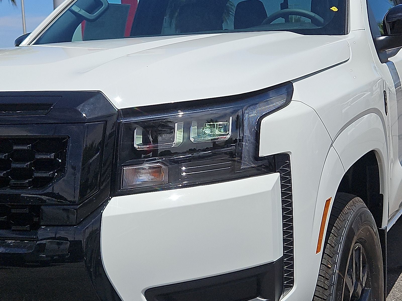 2026 Nissan Frontier Crew Cab SV