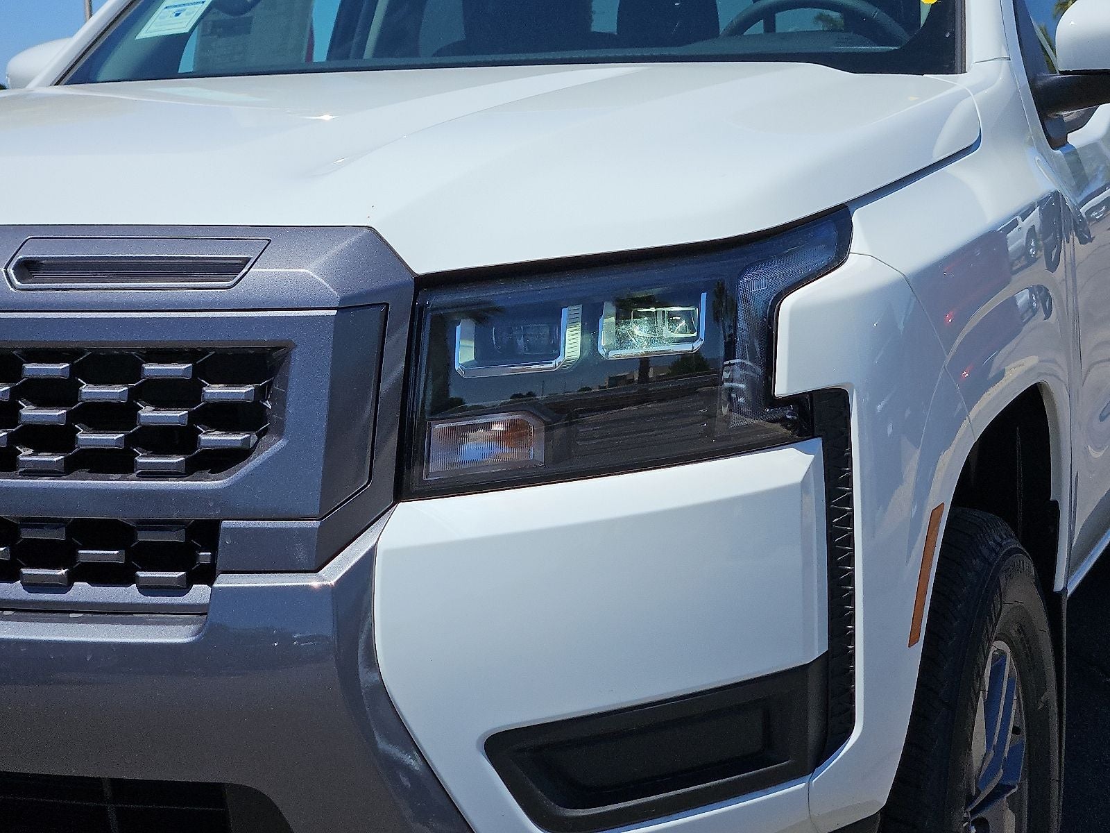 2026 Nissan Frontier Crew Cab SV