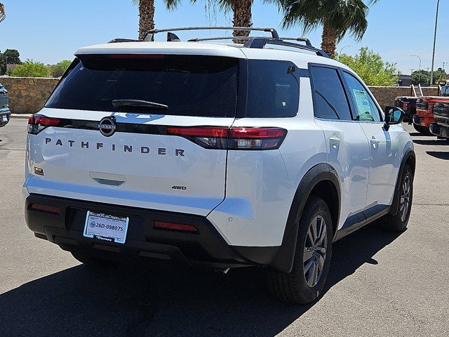 2026 Nissan Pathfinder SV