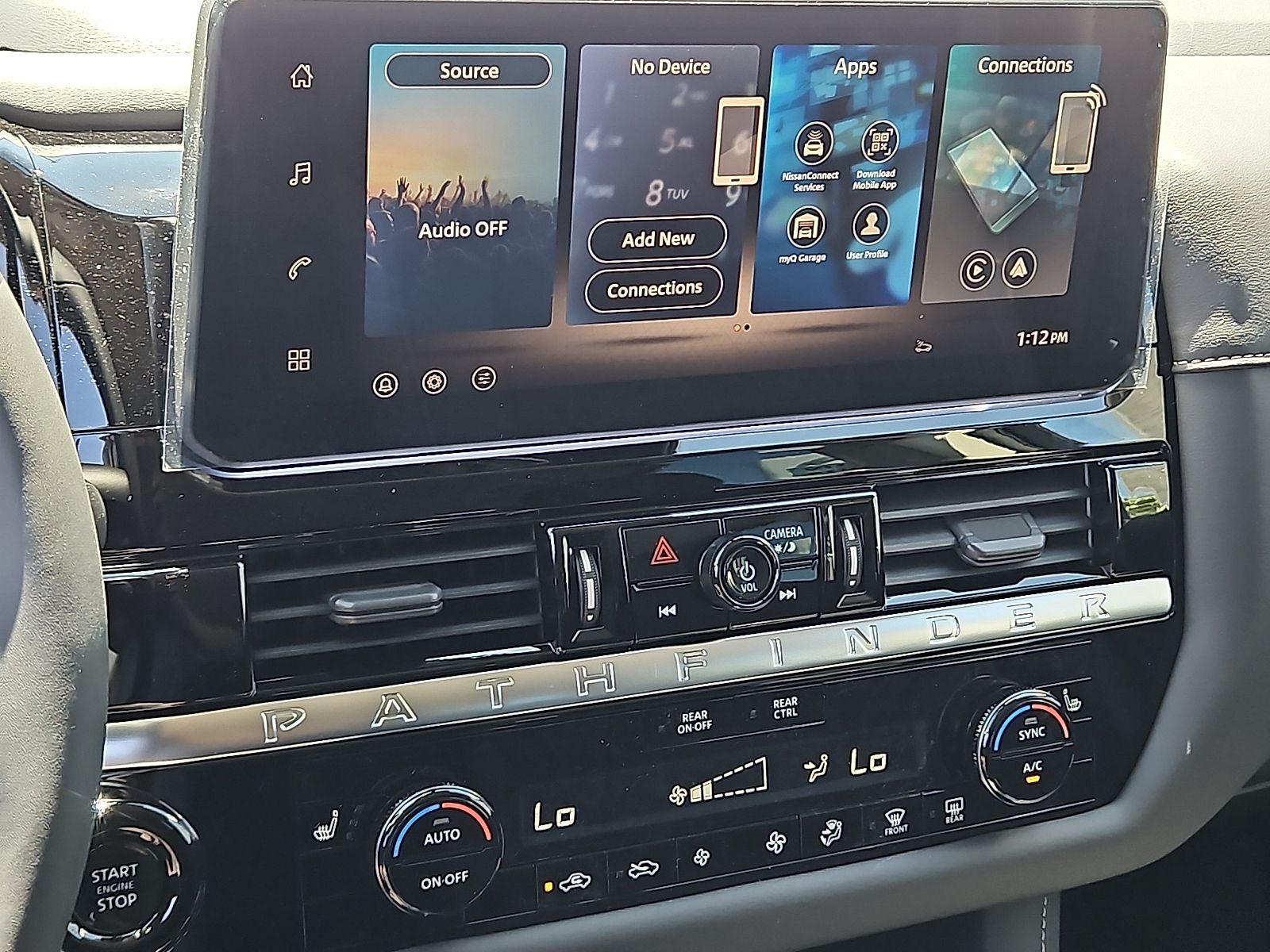 2026 Nissan Pathfinder SV