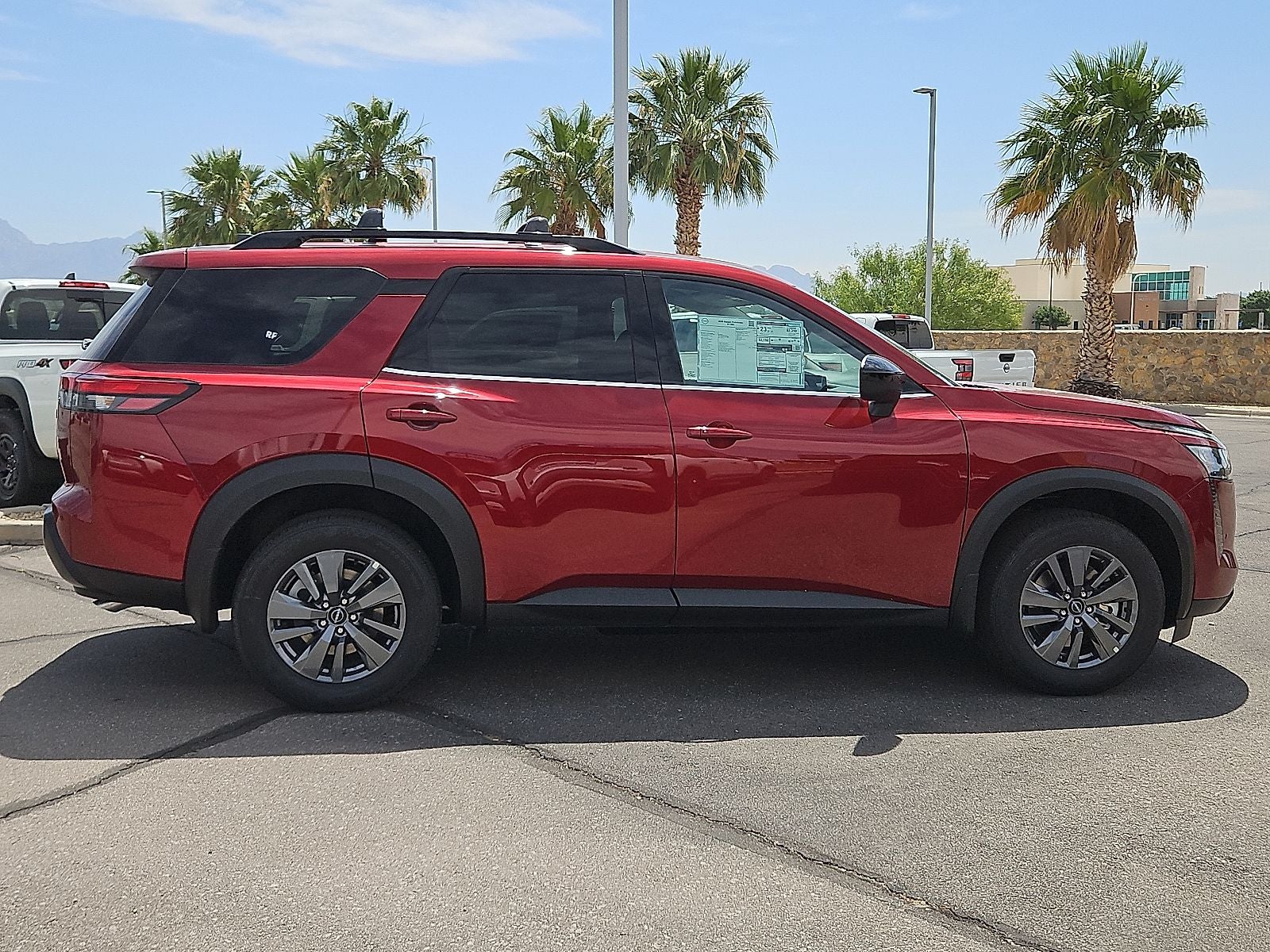 2026 Nissan Pathfinder SV