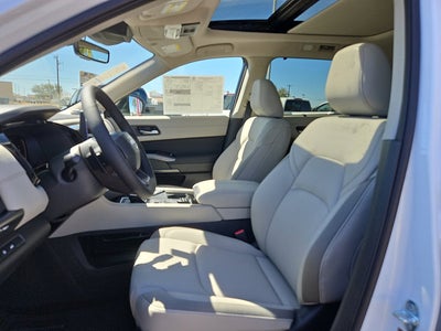 2026 Nissan Pathfinder SL