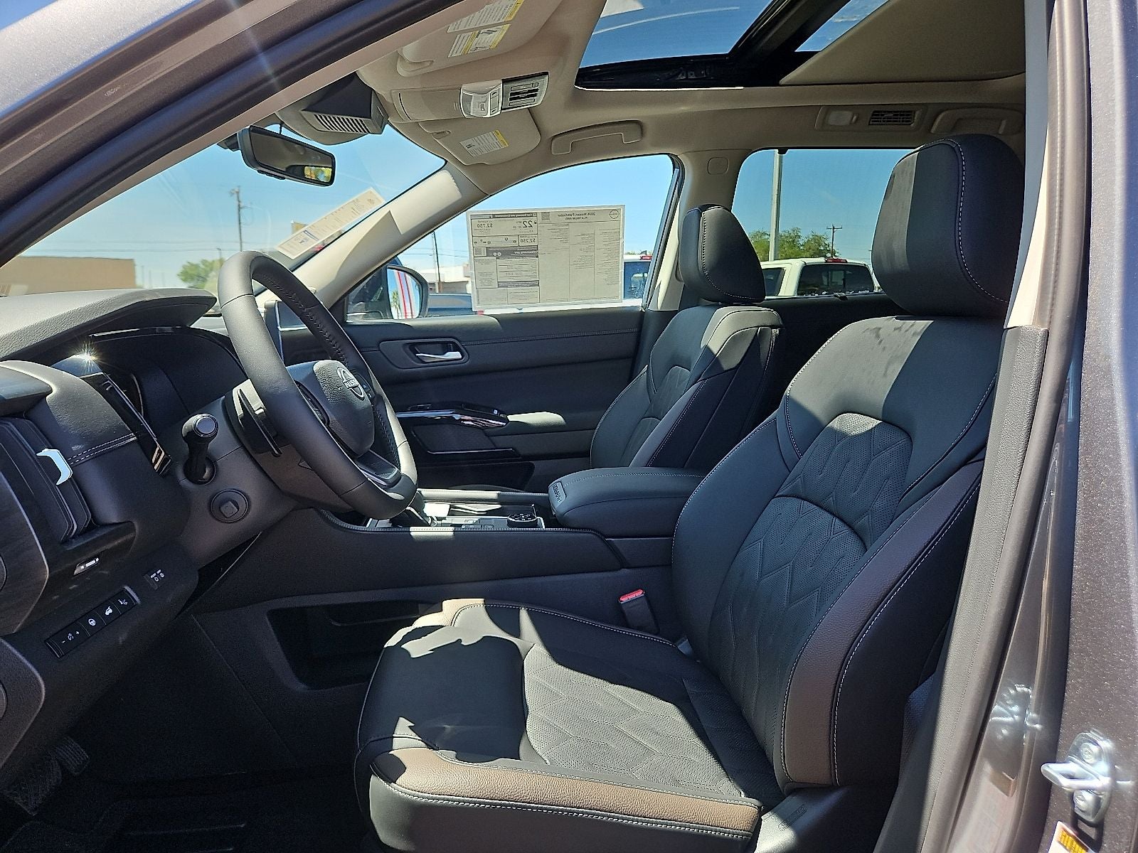 2026 Nissan Pathfinder Platinum