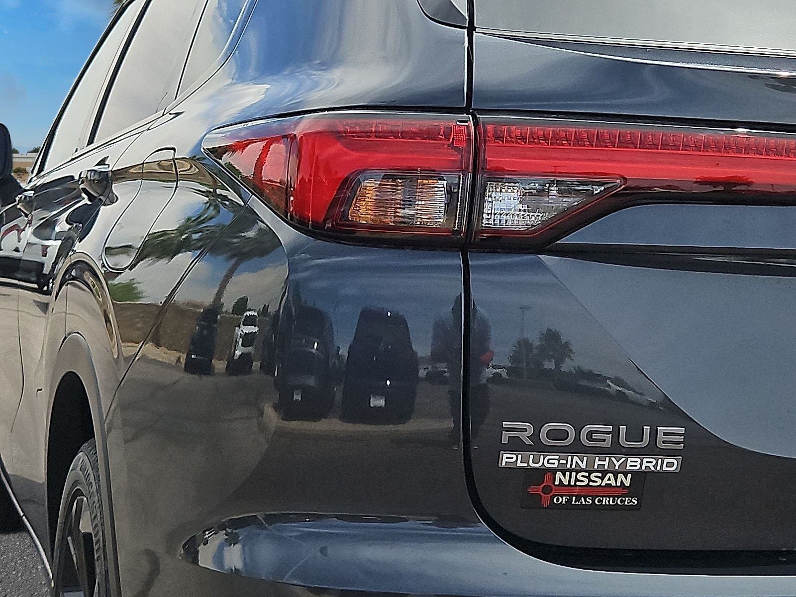 2026 Nissan Rogue Plug-In Hybrid Platinum
