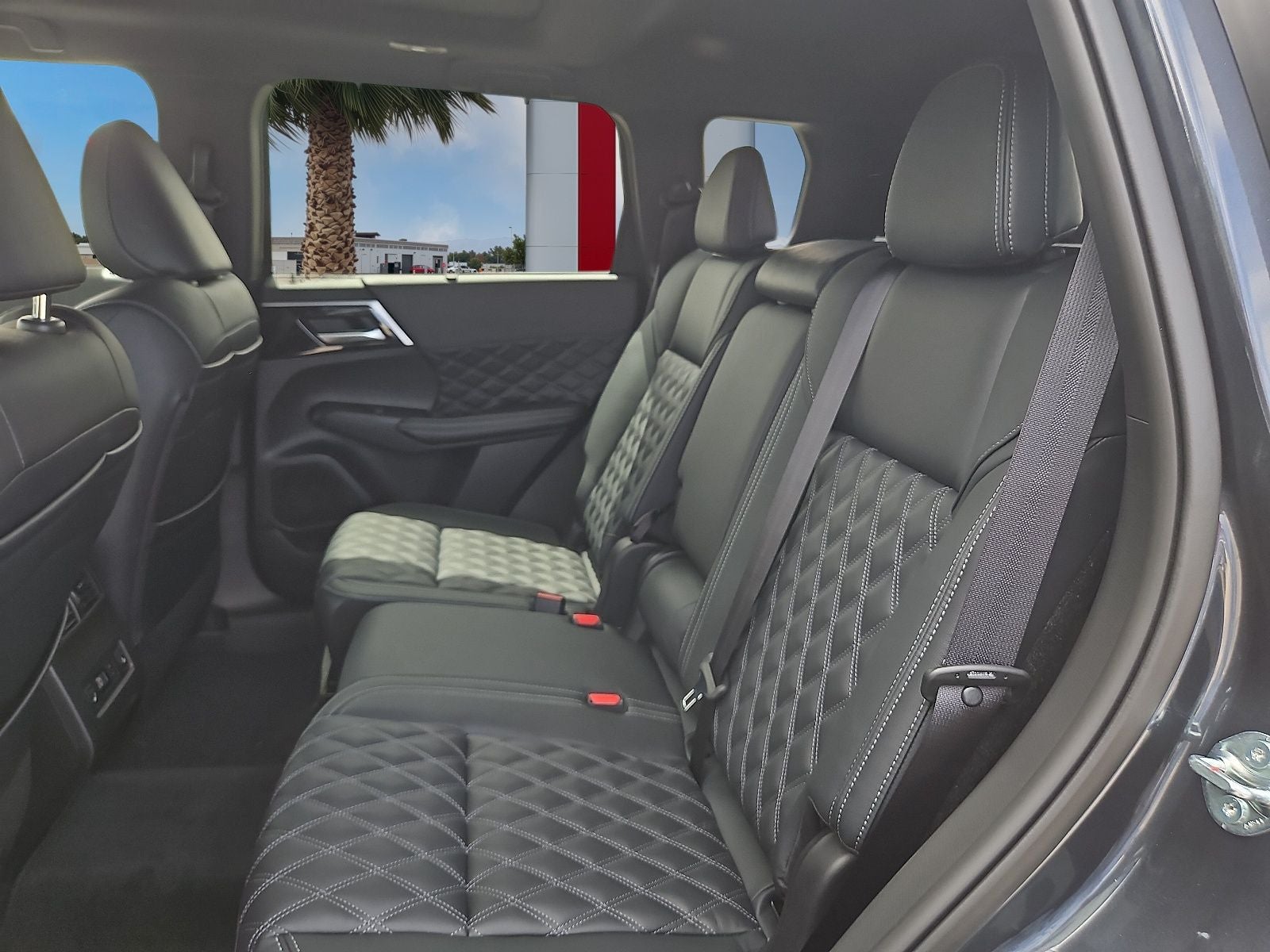 2026 Nissan Rogue Plug-In Hybrid Platinum