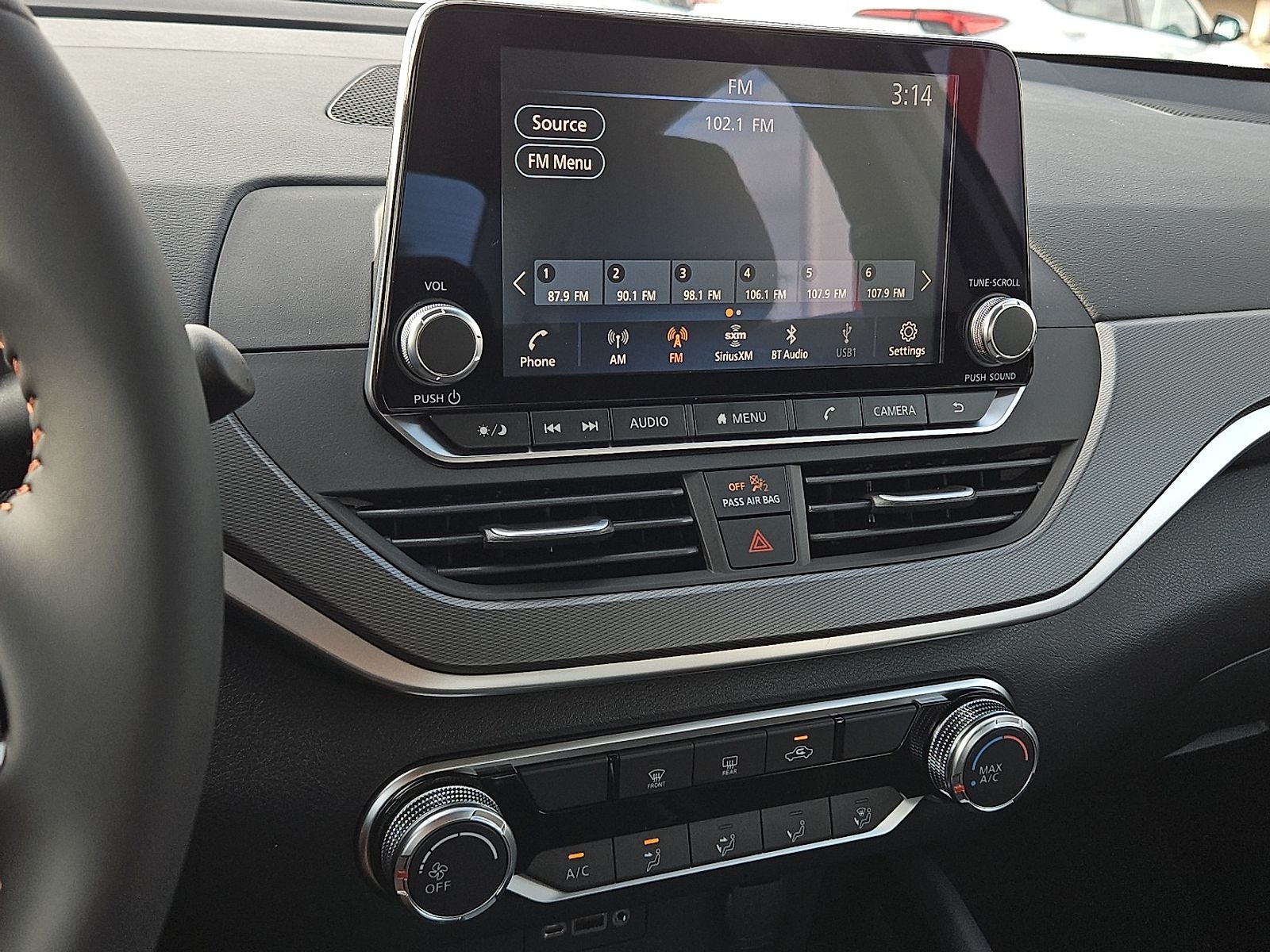 2025 Nissan Altima 2.5 SR