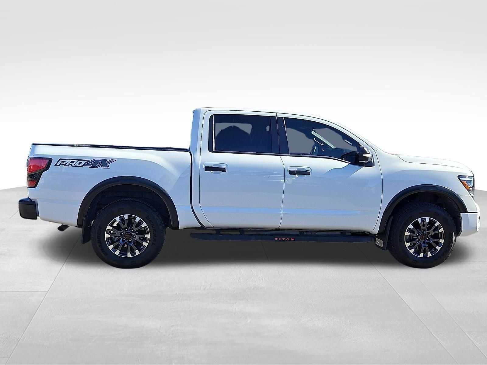 2024 Nissan Titan PRO-4X