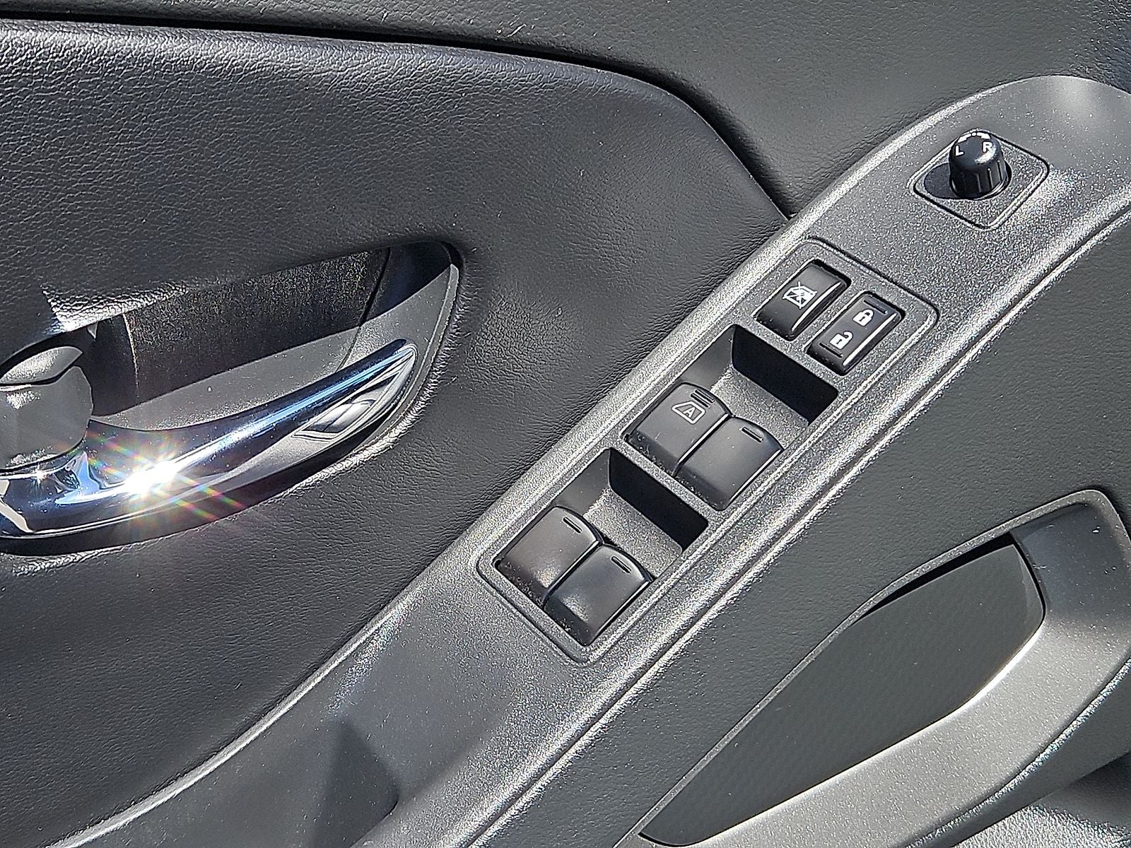 2025 Nissan Frontier SL