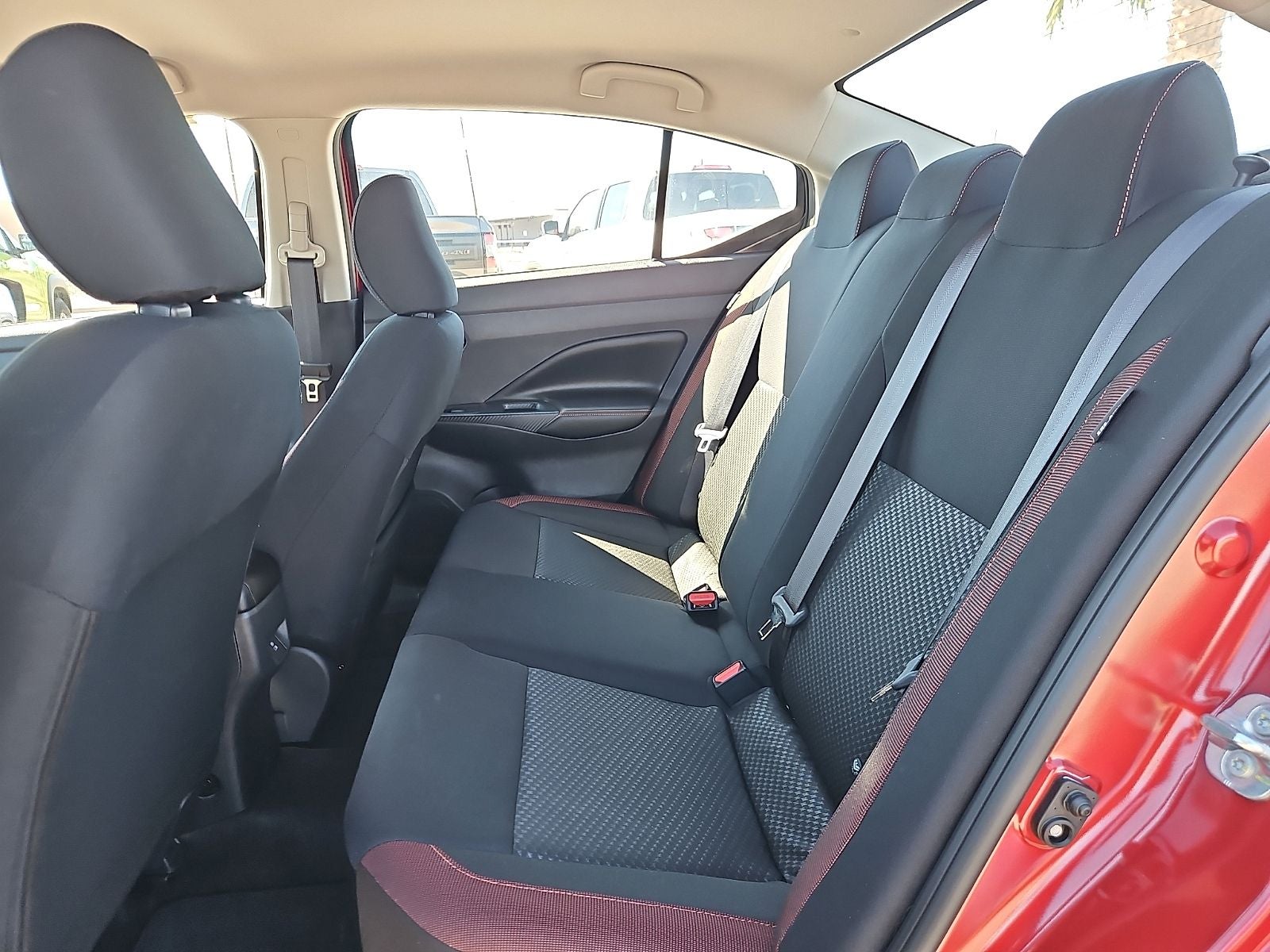 2025 Nissan Versa 1.6 SR