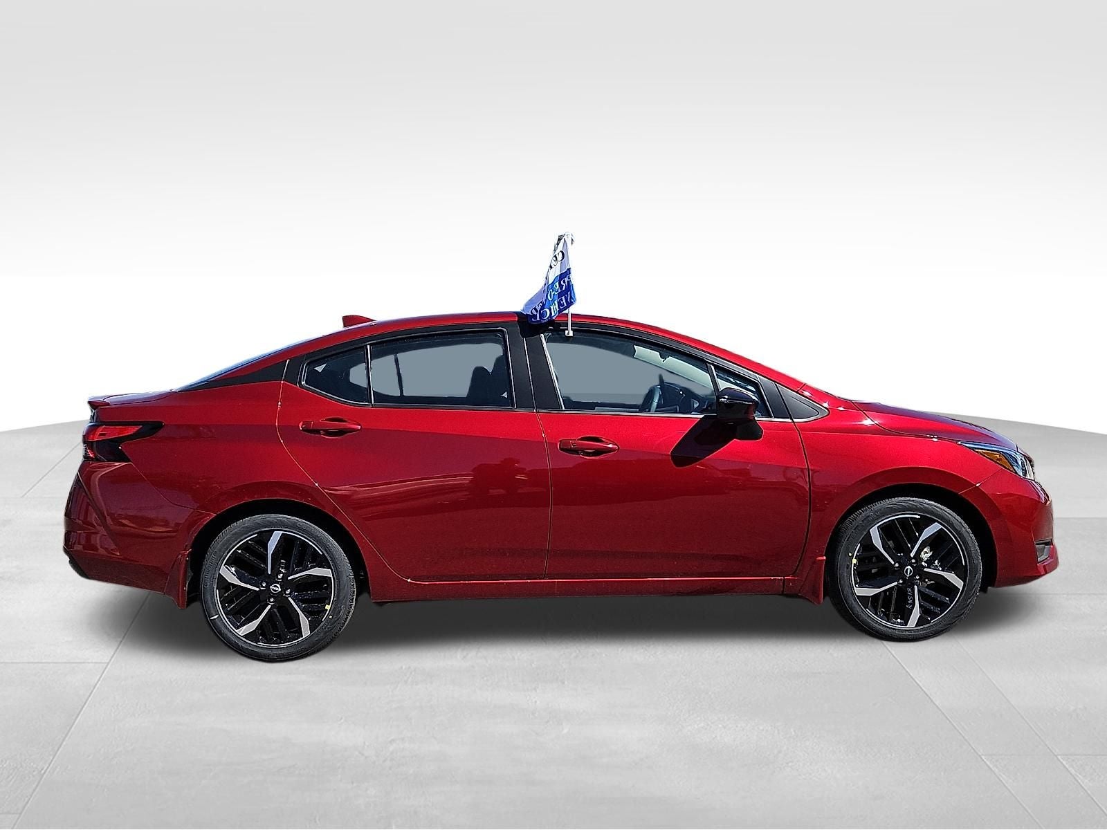 2025 Nissan Versa 1.6 SR