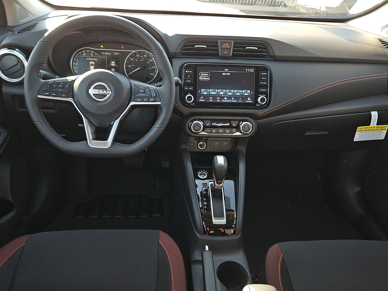 2025 Nissan Versa 1.6 SR