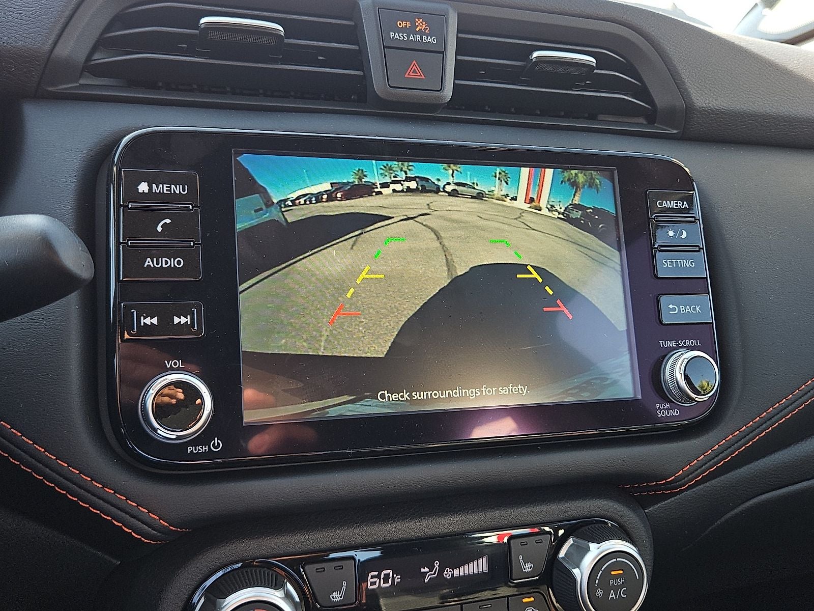 2025 Nissan Versa 1.6 SR