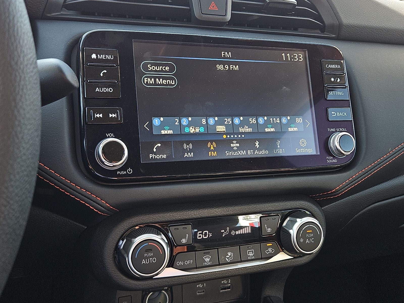 2025 Nissan Versa 1.6 SR