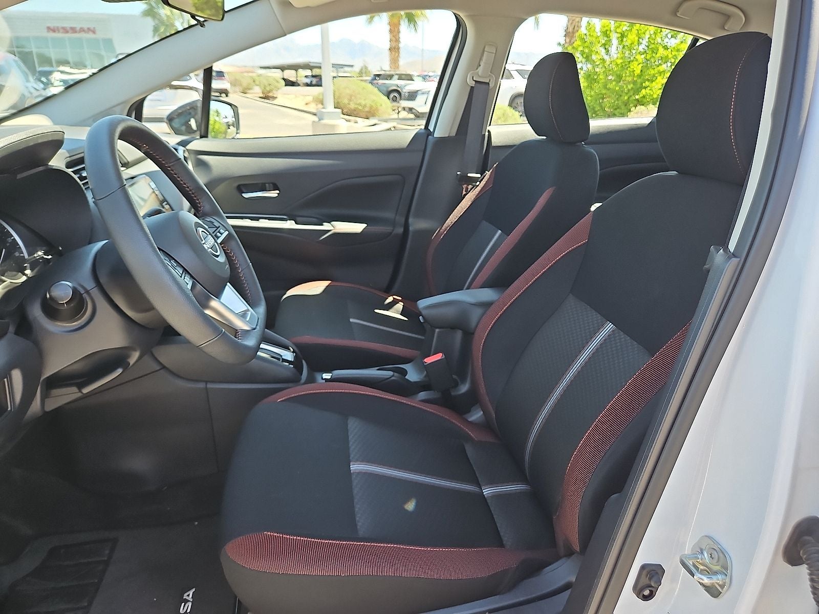 2025 Nissan Versa 1.6 SR