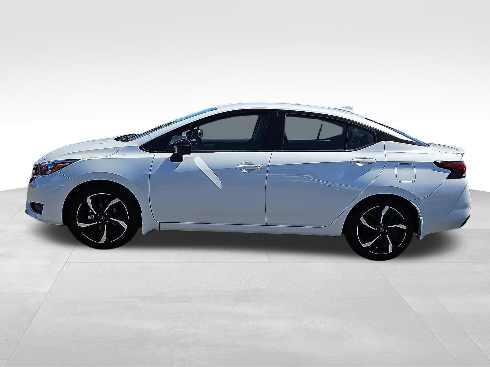 2025 Nissan Versa 1.6 SR