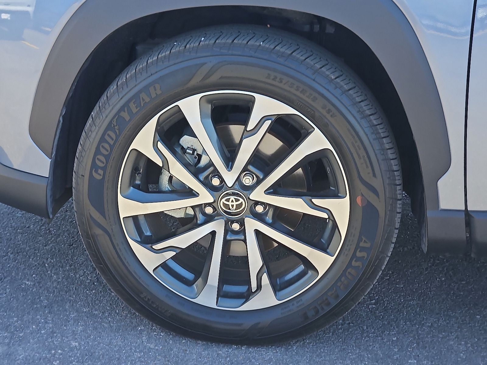 2025 Toyota Corolla Cross XLE