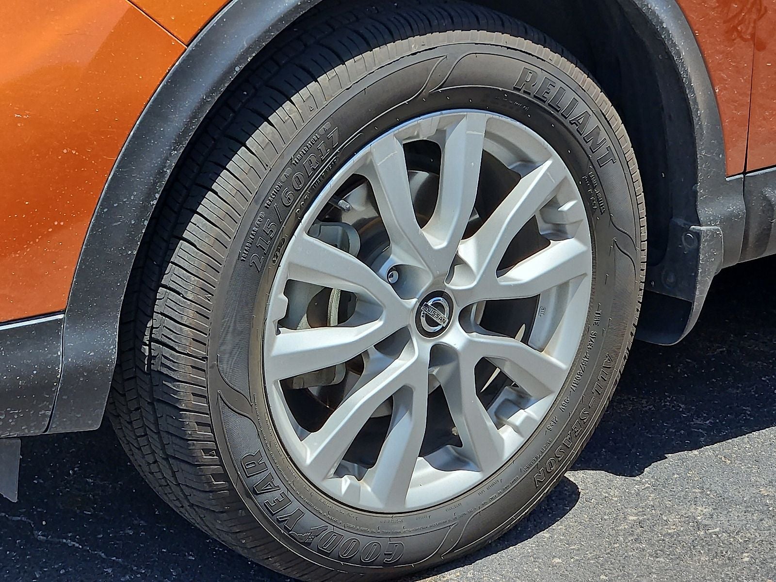 2022 Nissan Rogue Sport SV